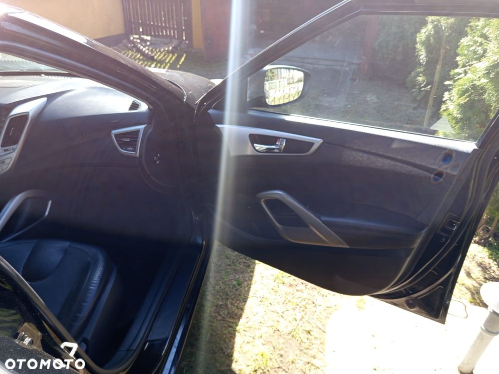 Hyundai Veloster 1.6 DCT Premium - 15