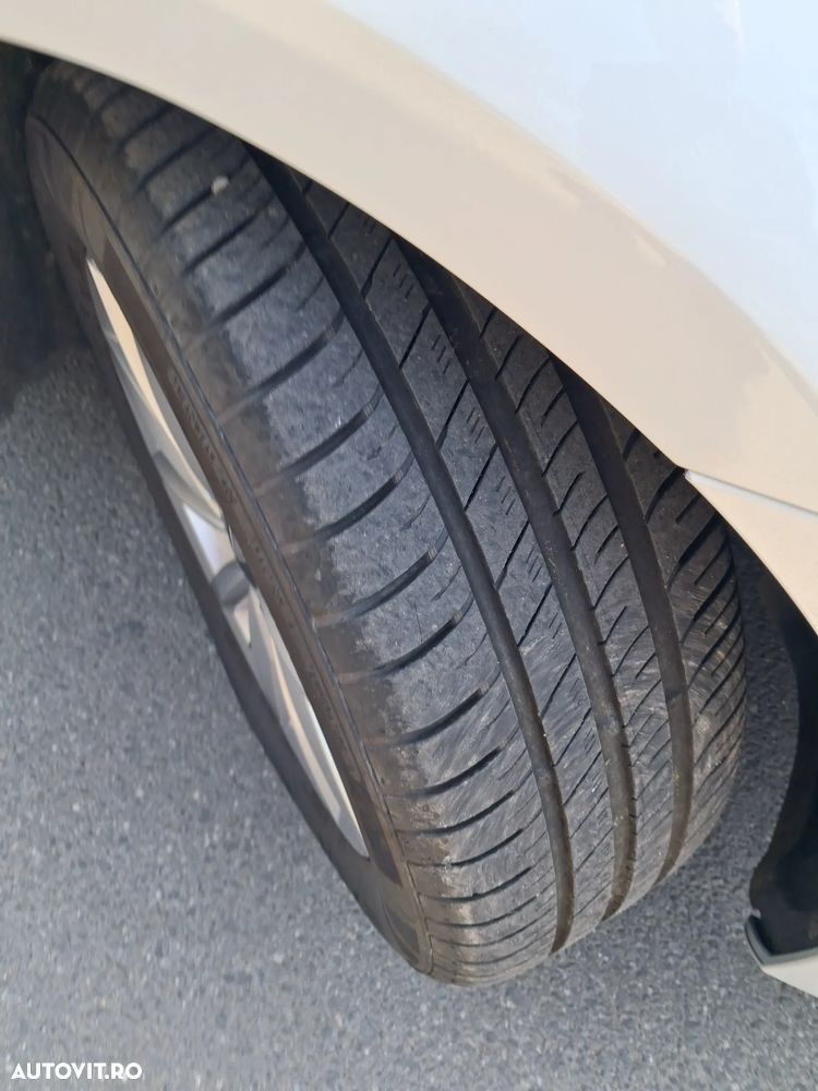 Volkswagen Golf 1.6 BlueTDI DSG Cup - 13