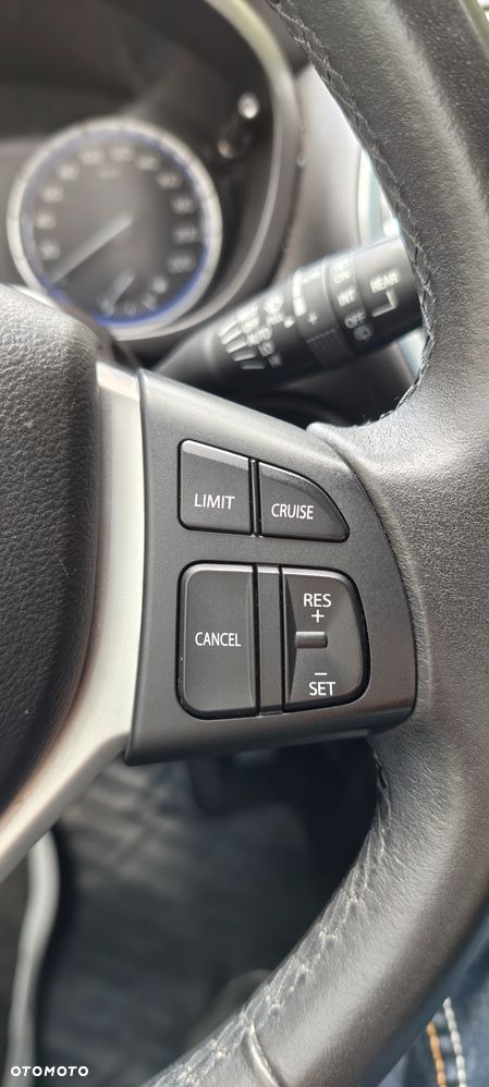 Suzuki SX4 S-Cross 1.0 T Premium - 24