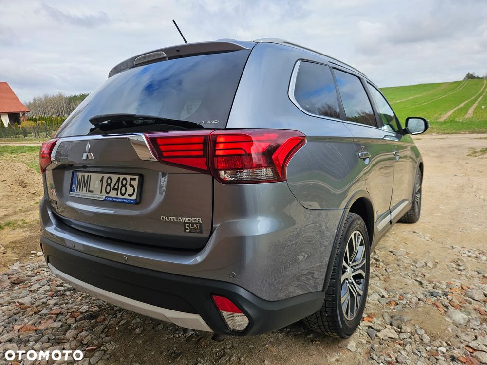 Mitsubishi Outlander 2.0 Intense + SDA 4WD CVT - 9