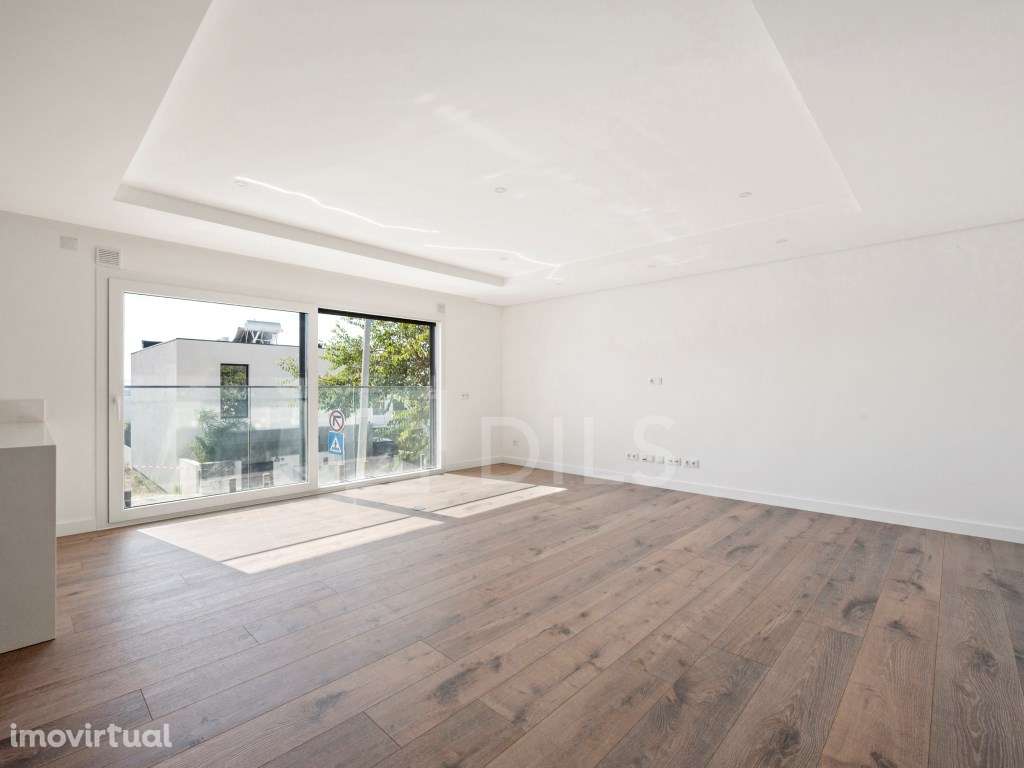 Apartamento T3 novo, com terraço e garagem, em Almada - Grande imagem: 3/33