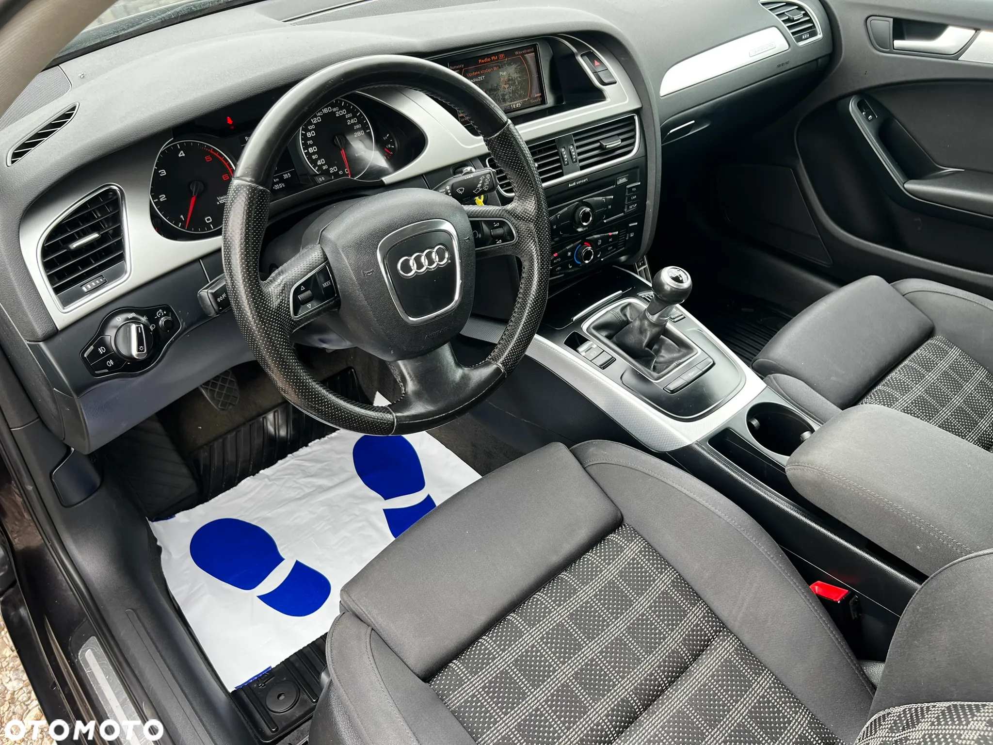 Audi A4 Avant 2.0 TDI DPF quattro Attraction - 5