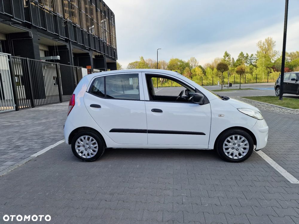 Hyundai i10 1.1 Premium - 12