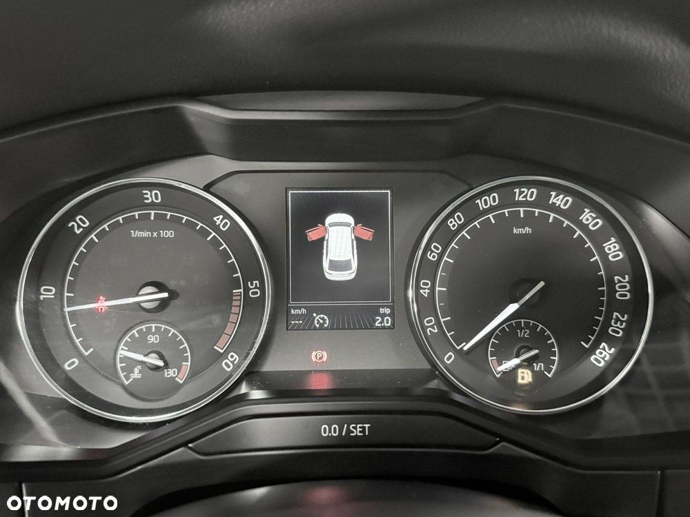 Skoda Superb 2.0 TDI DSG Sportline - 41