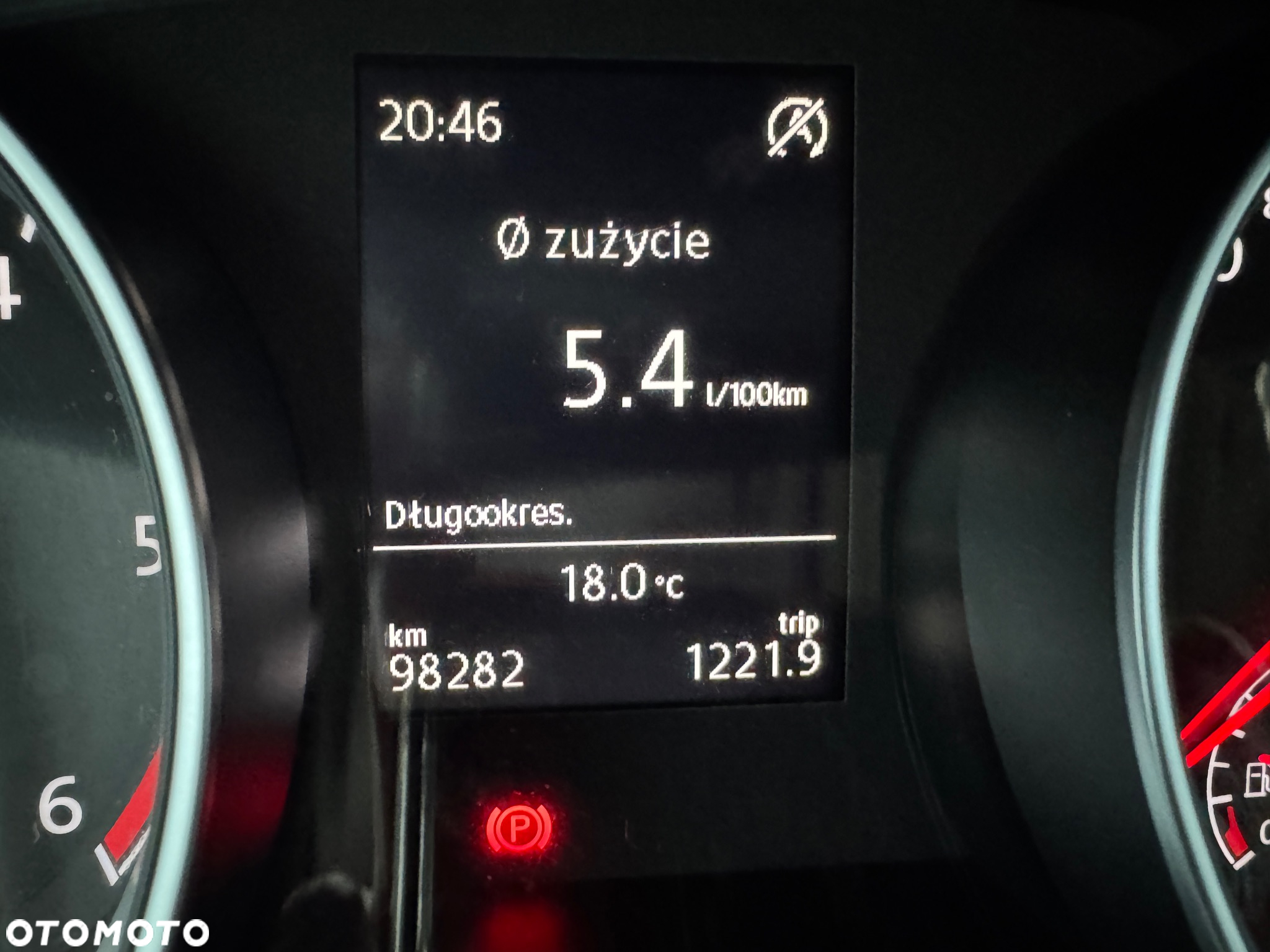 Volkswagen Golf 1.6 TDI BlueMotion Technology Comfortline - 19