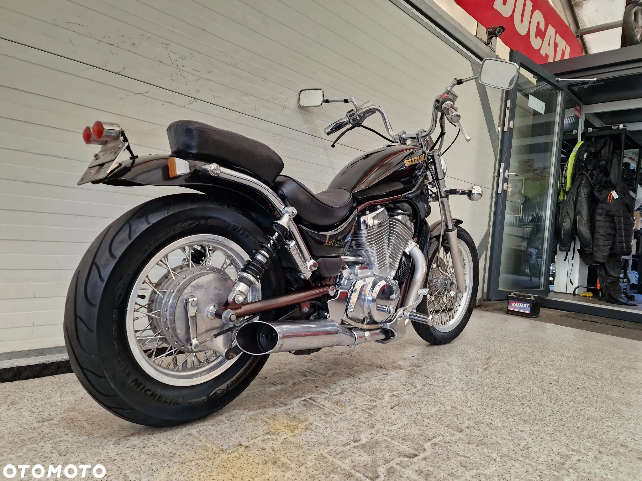 Suzuki Marauder - 19