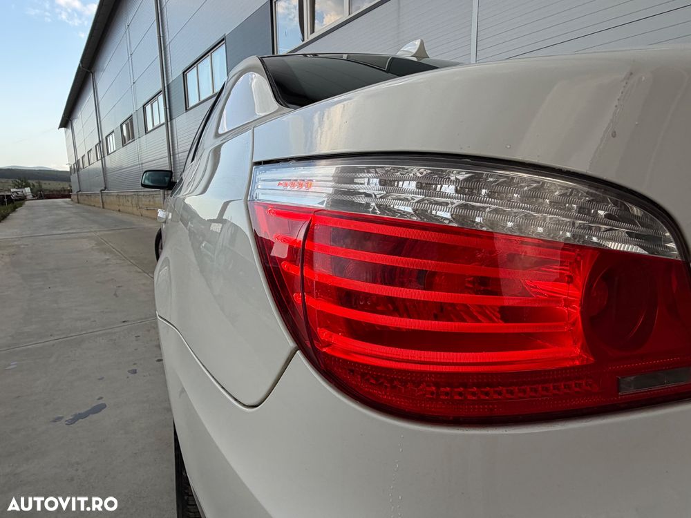 BMW Seria 5 520d Edition Exclusive - 21