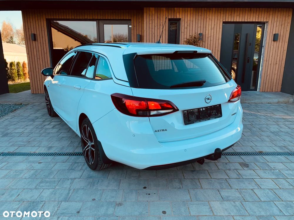 Opel Astra 1.4 Turbo Innovation - 17