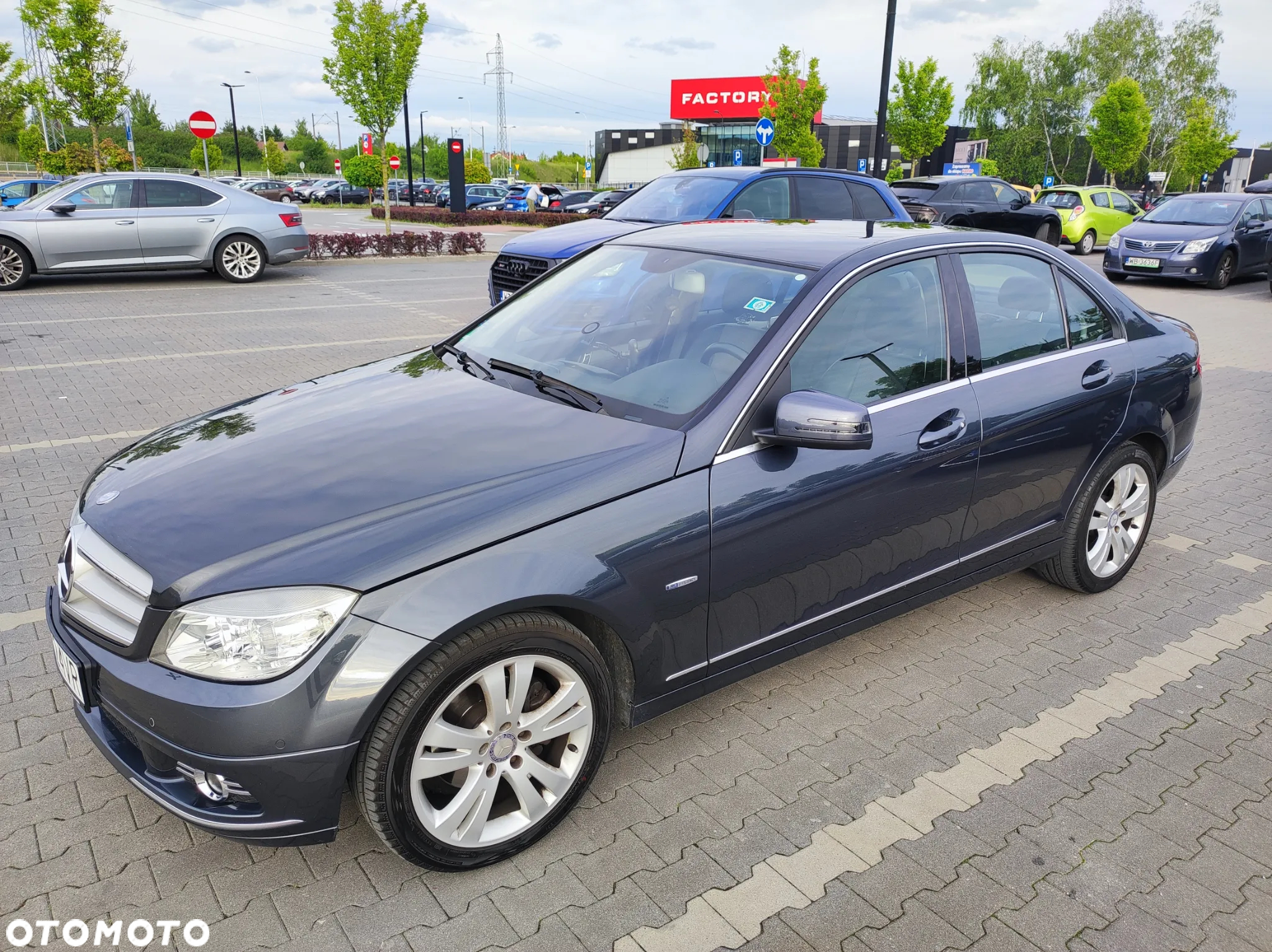 Mercedes-Benz Klasa C 180 BlueEFFICIENCY 7G-TRONIC Avantgarde - 11
