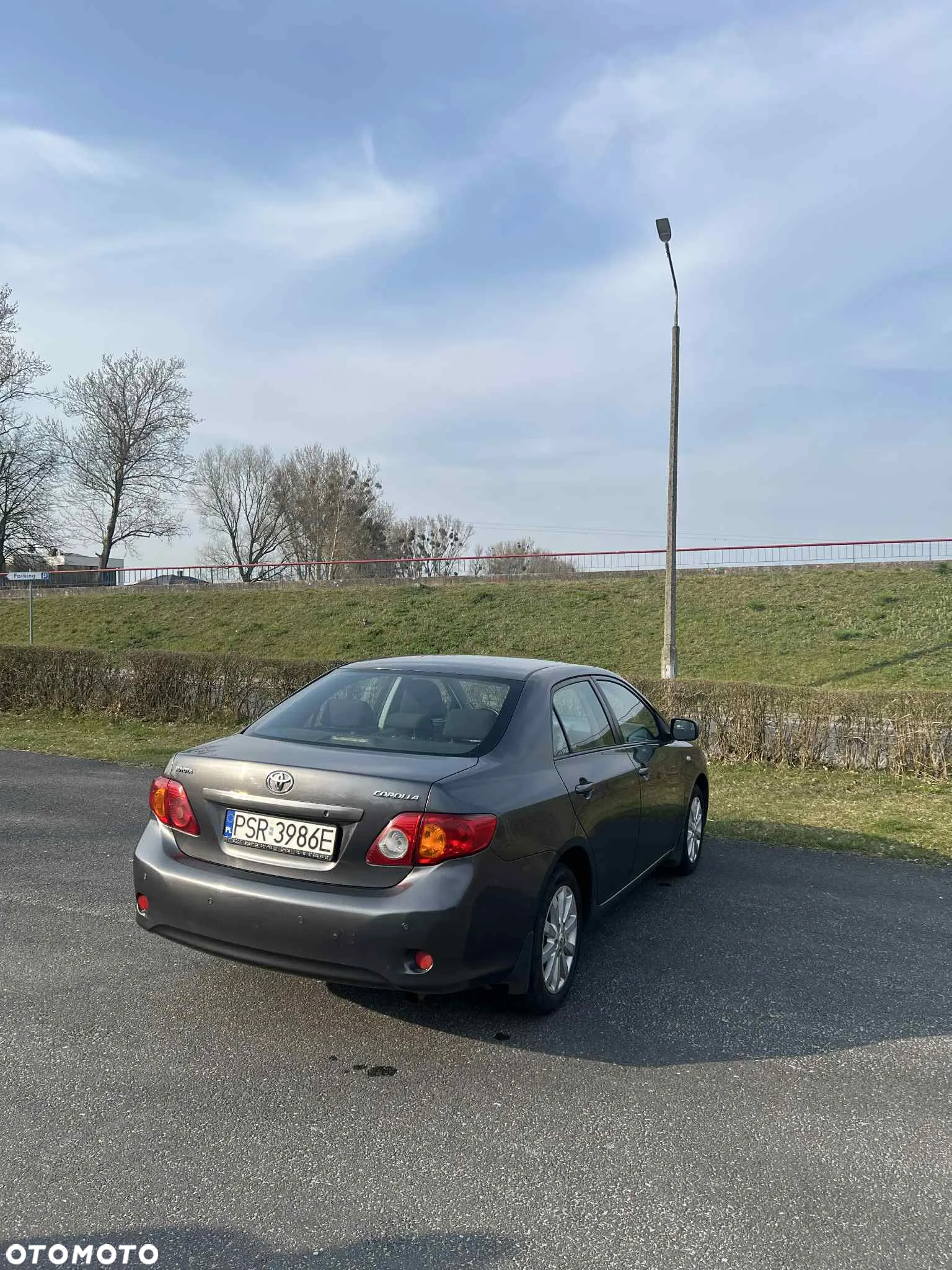 Toyota Corolla 1.6 VVT-i Sol - 5