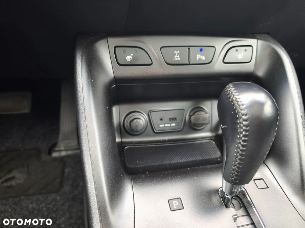 Hyundai ix35 2.0 CRDi 4WD Automatik Premium - 18