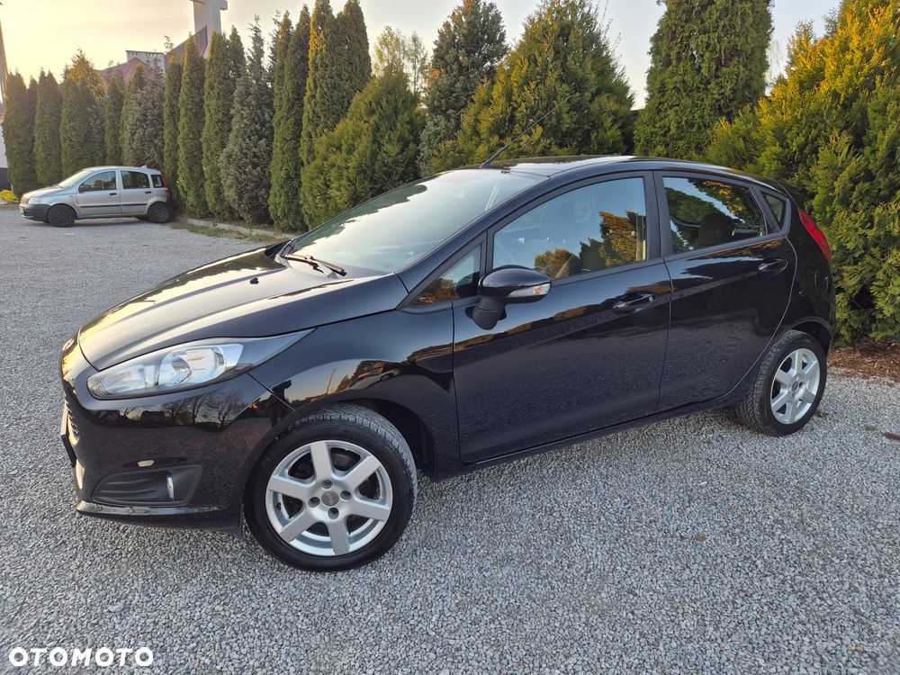 Ford Fiesta 1.25 Celebration - 17