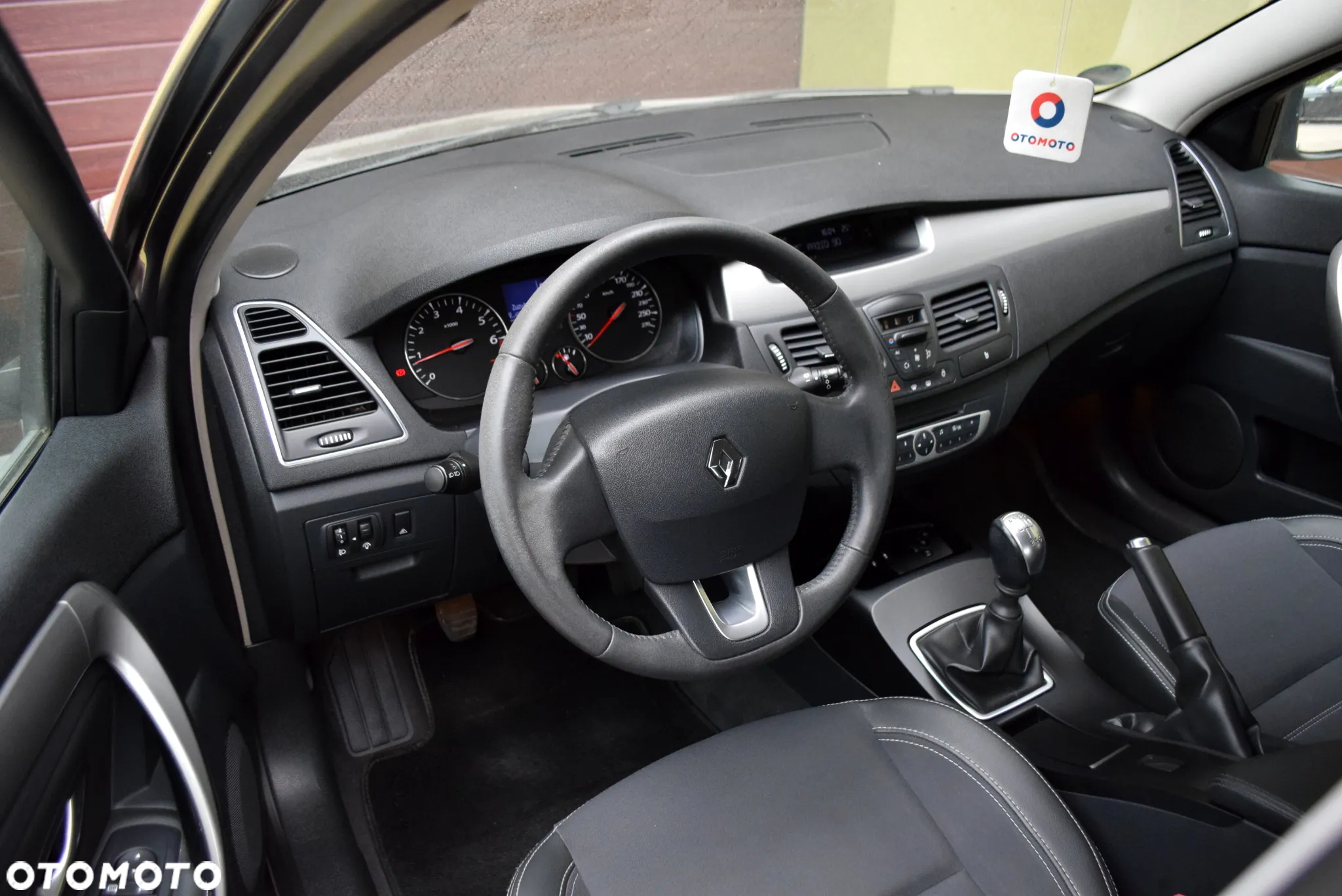 Renault Laguna 2.0 Limited - 12