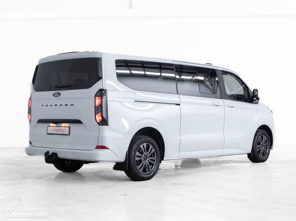 Ford Tourneo Custom - 4