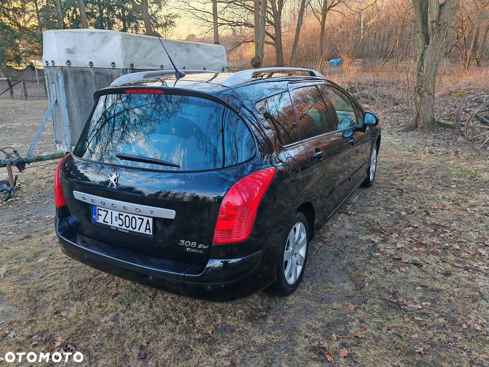 Peugeot 308 120 VTi Family - 5