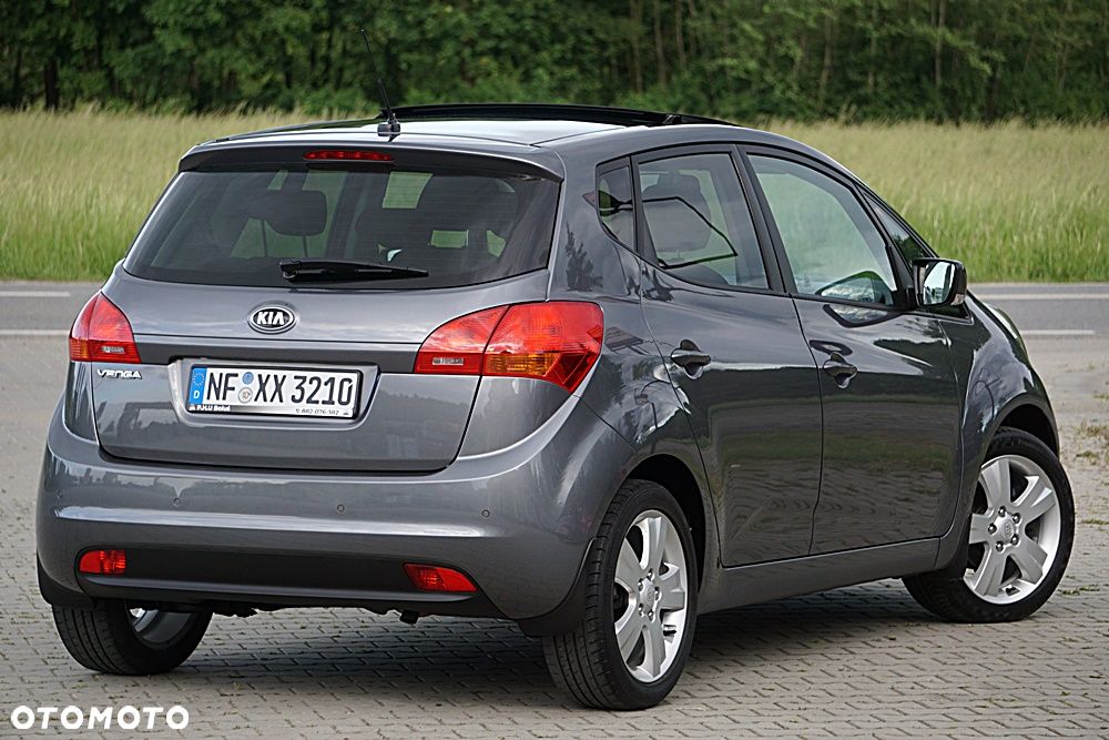Kia Venga 1.6 CVVT Automatik Titanium Collection - 16