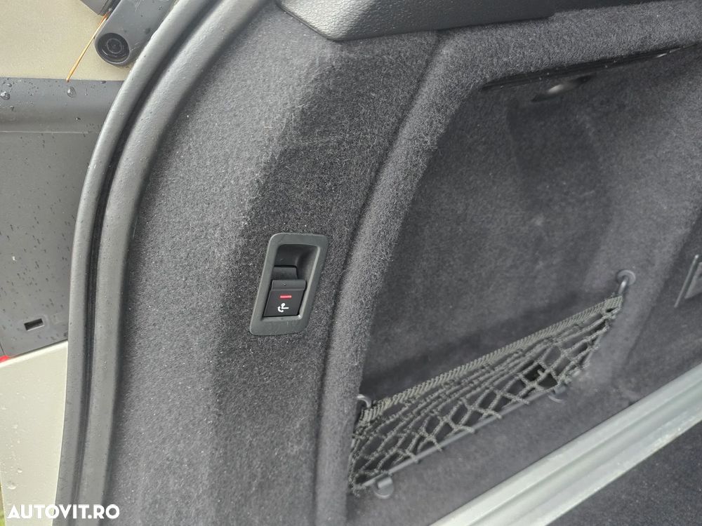 Audi A4 2.0 TDI S tronic quattro design - 18