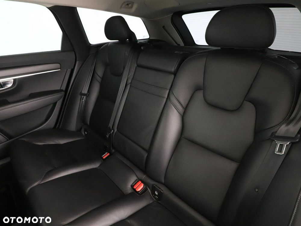 Volvo V90 D3 Momentum - 18