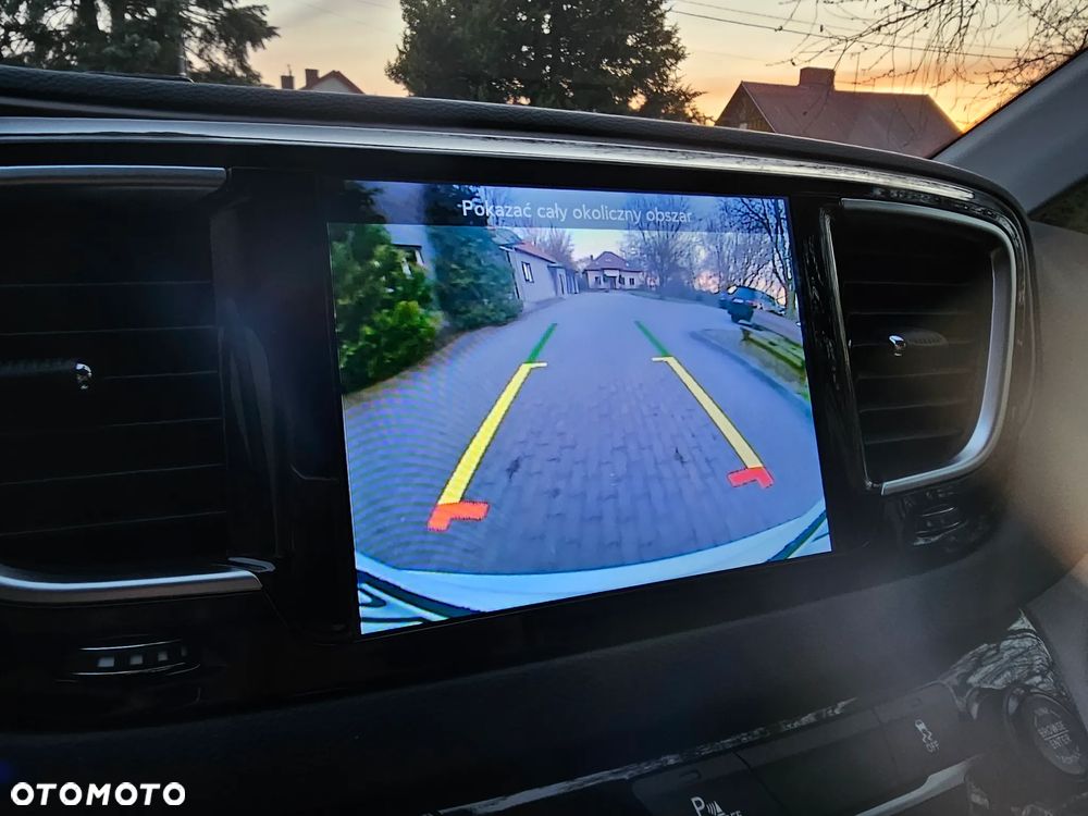 Chrysler Pacifica - 27
