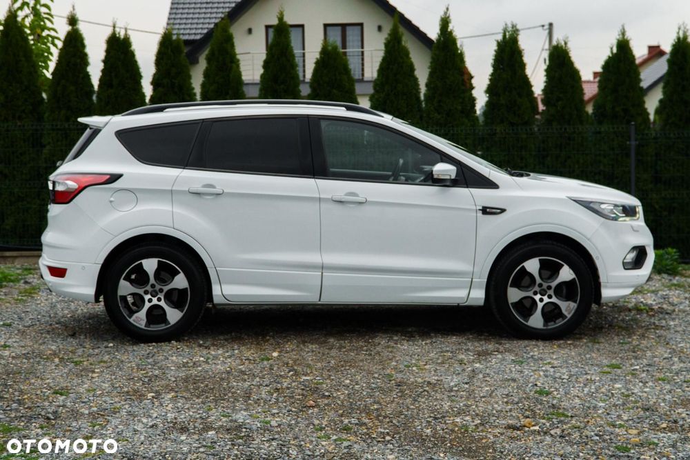 Ford Kuga - 9