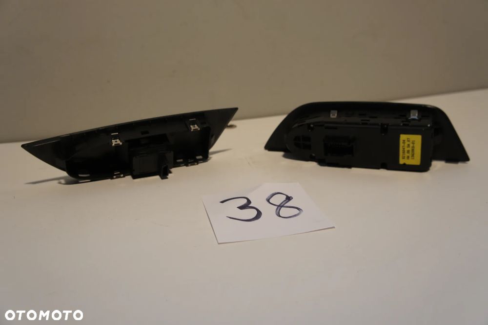 NR 38 Przyciski szyby, lusterka przód BMW X1 E84 299293 299294 prawy, lewy - 2