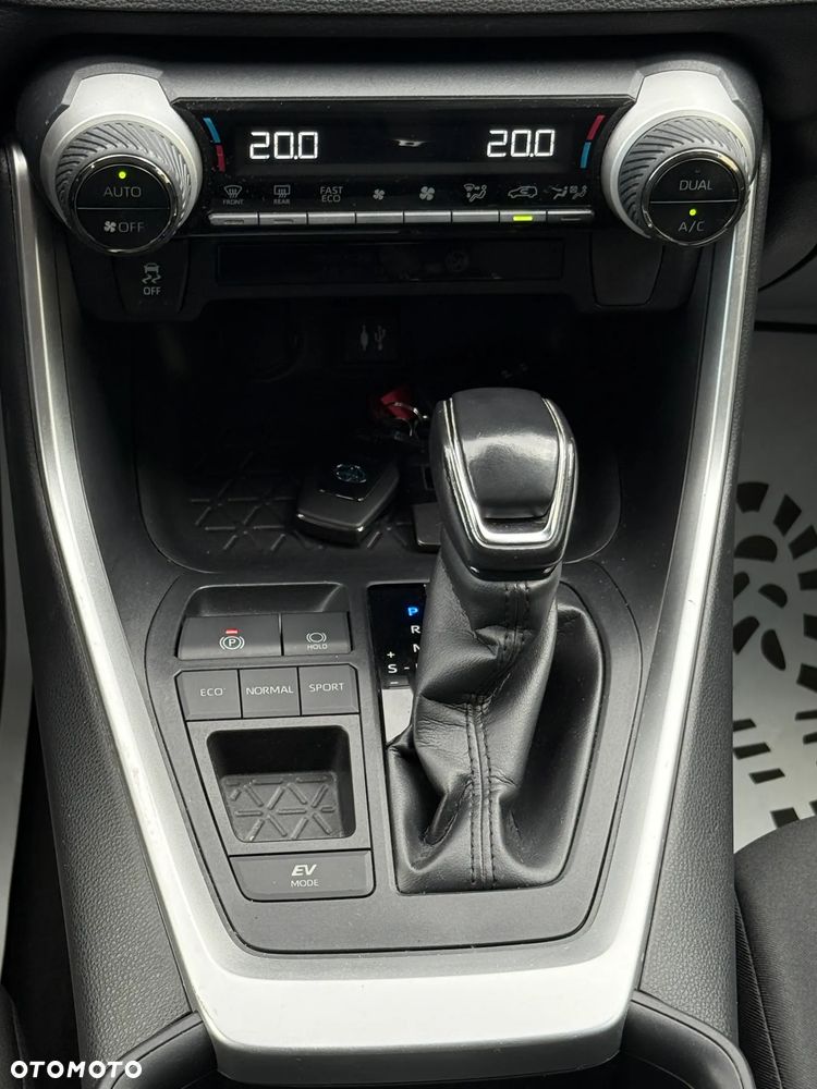 Toyota RAV4 - 13