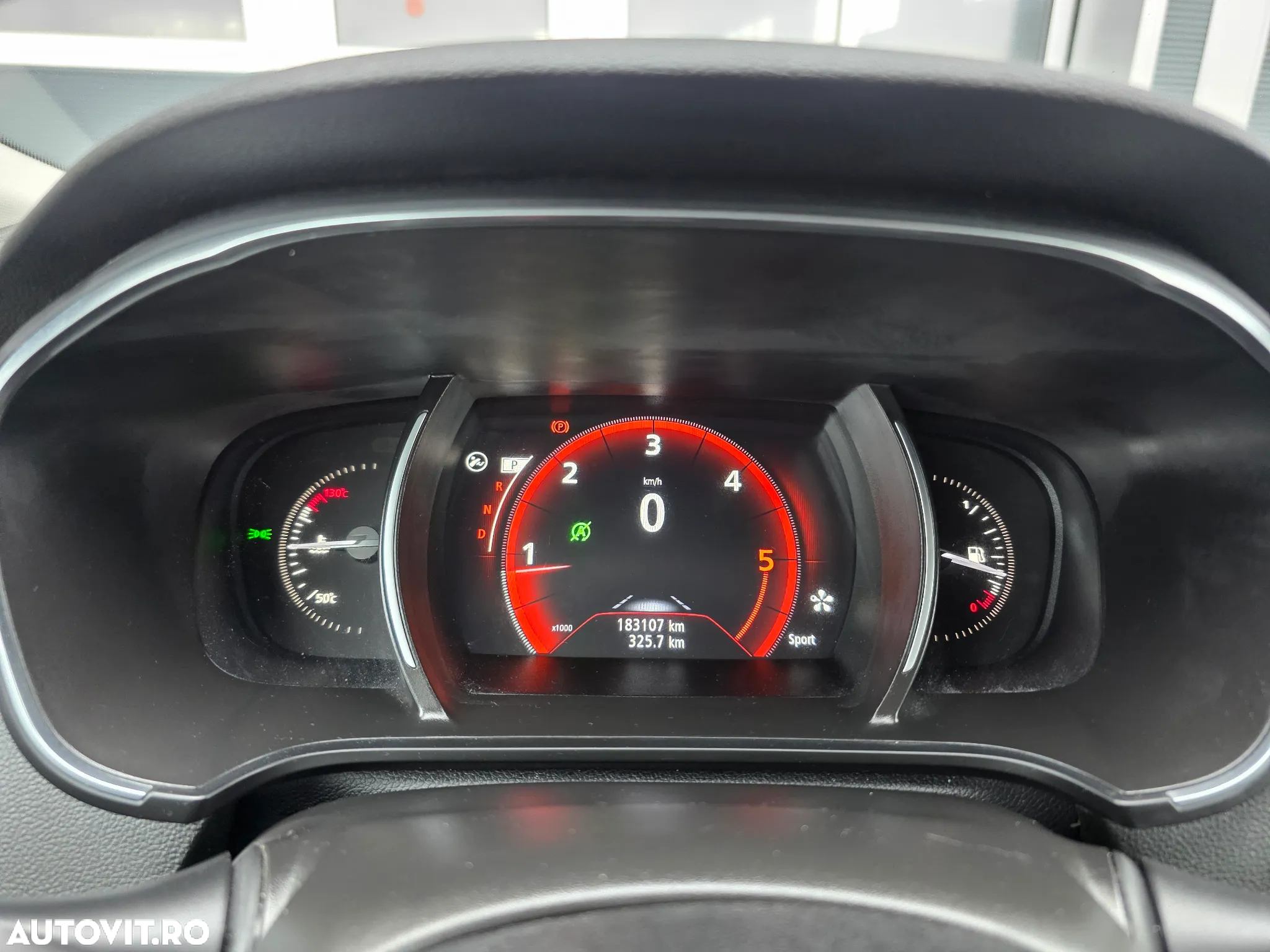 Renault Megane Grandtour dCi 110 FAP EDC BOSE Edition - 33