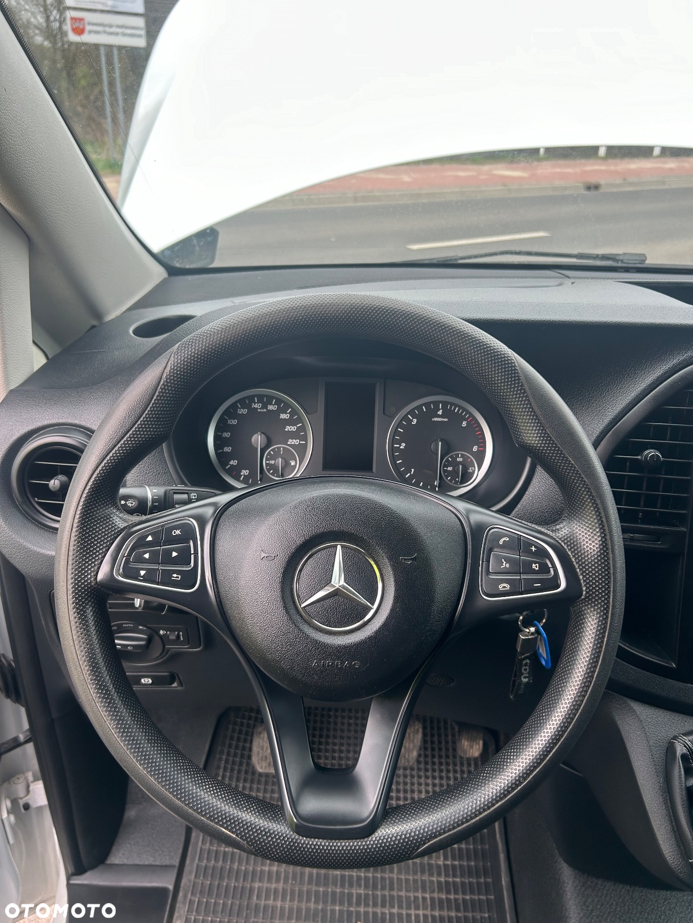 Mercedes-Benz Vito - 15