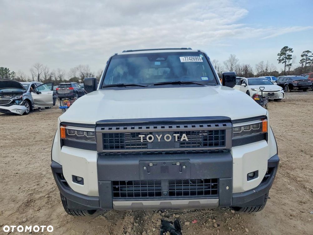 Toyota Land Cruiser - 5