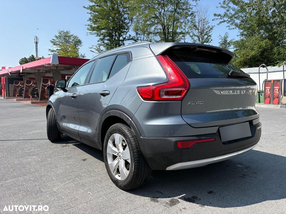 Volvo XC 40 D3 AWD Momentum - 9