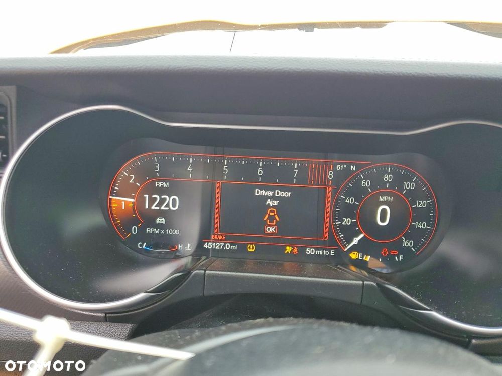 Ford Mustang 5.0 V8 GT - 10
