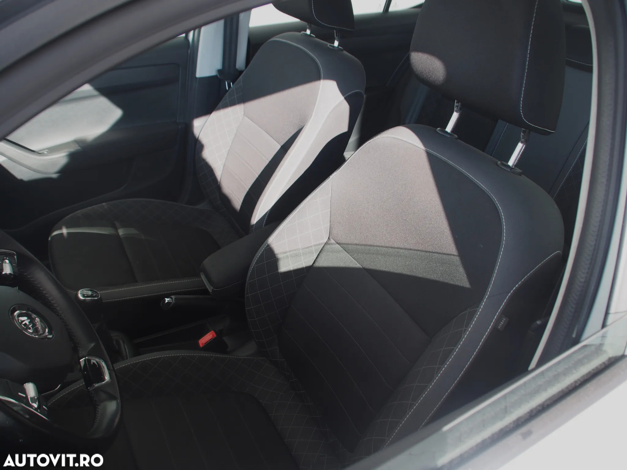 Skoda Fabia 1.0 TSI Ambition - 6