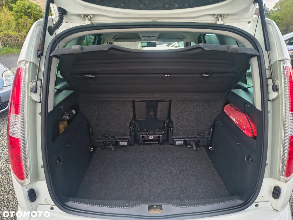 Skoda Roomster 1.2 TSI Ambition PLUS EDITION - 22