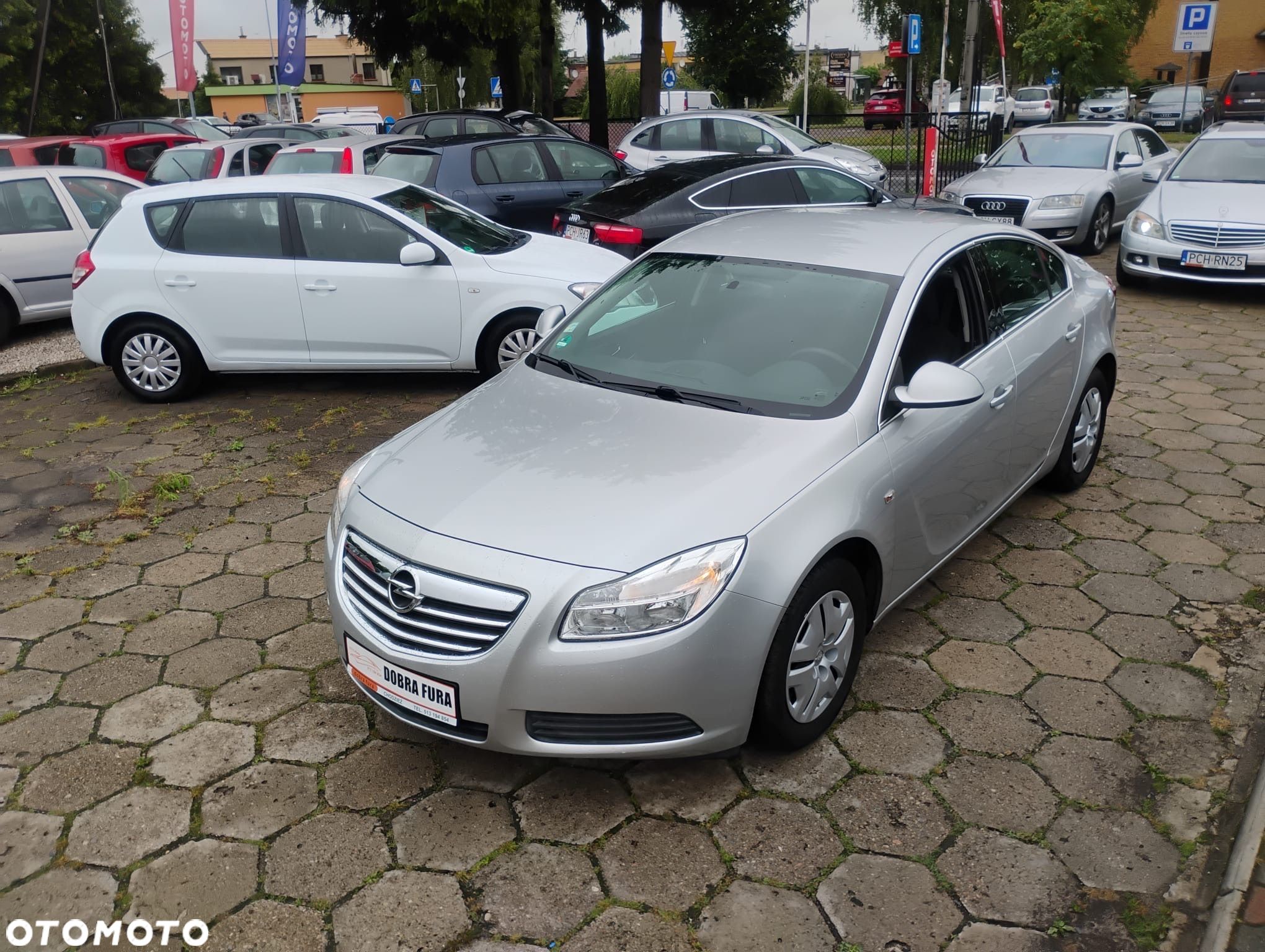 Opel Insignia 1.6 Design Edition - 1