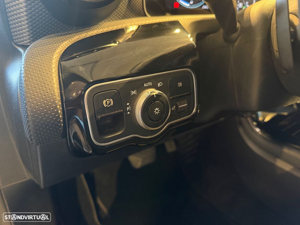 Mercedes-Benz A 180 d 7G-DCT Progressive - 32