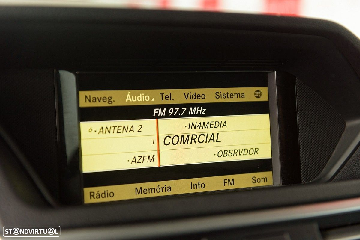 Mercedes-Benz E 220 CDi Avantgarde BlueEfficiency - 38
