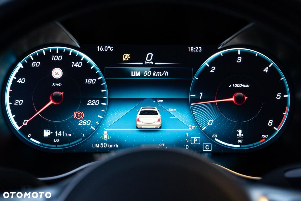 Mercedes-Benz Klasa C 300 d 4MATIC 9G-TRONIC - 31