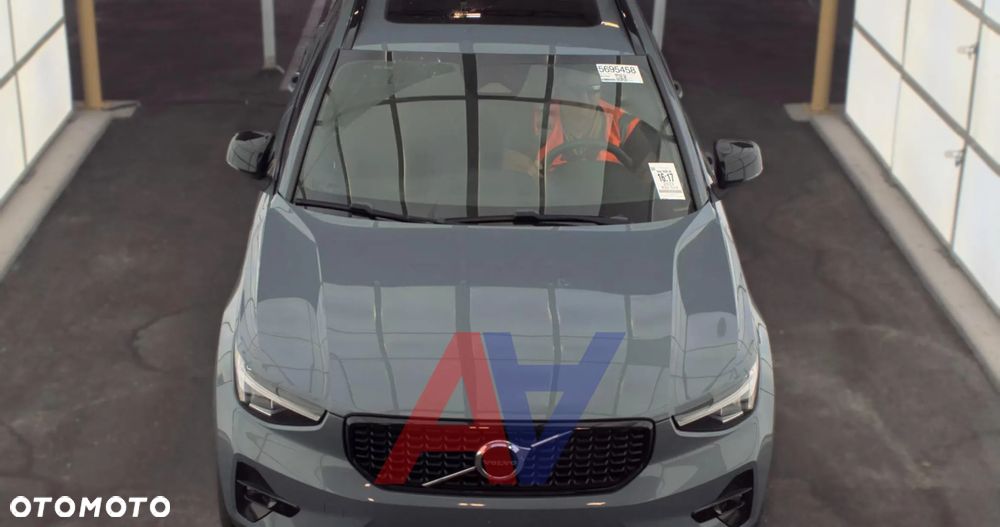 Volvo Xc40 2023 photo 2