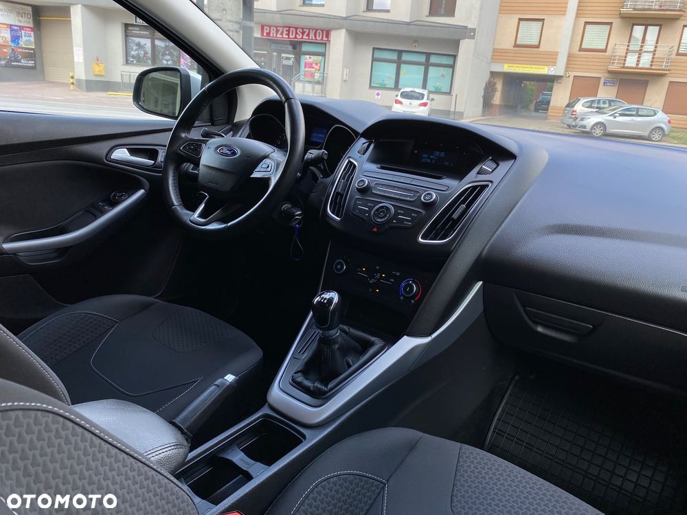 Ford Focus 1.6 Gold X - 29