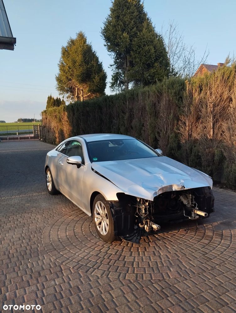 Mercedes-Benz Klasa E 200 9G-TRONIC Avantgarde - 6