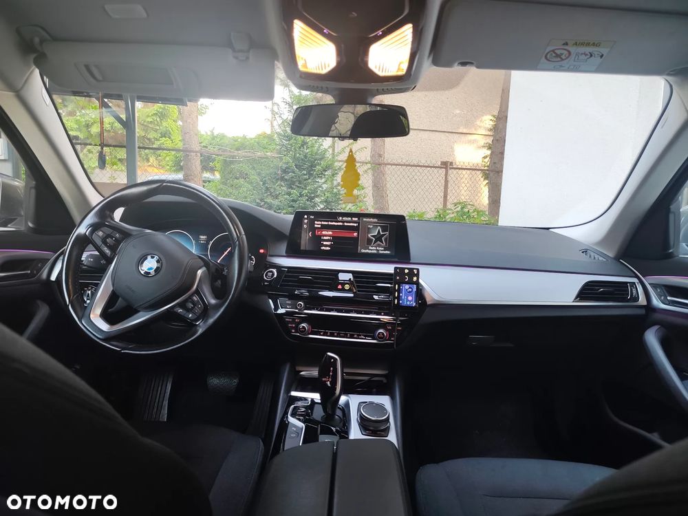 BMW Seria 5 520d Efficient Dynamics Luxury Line - 7
