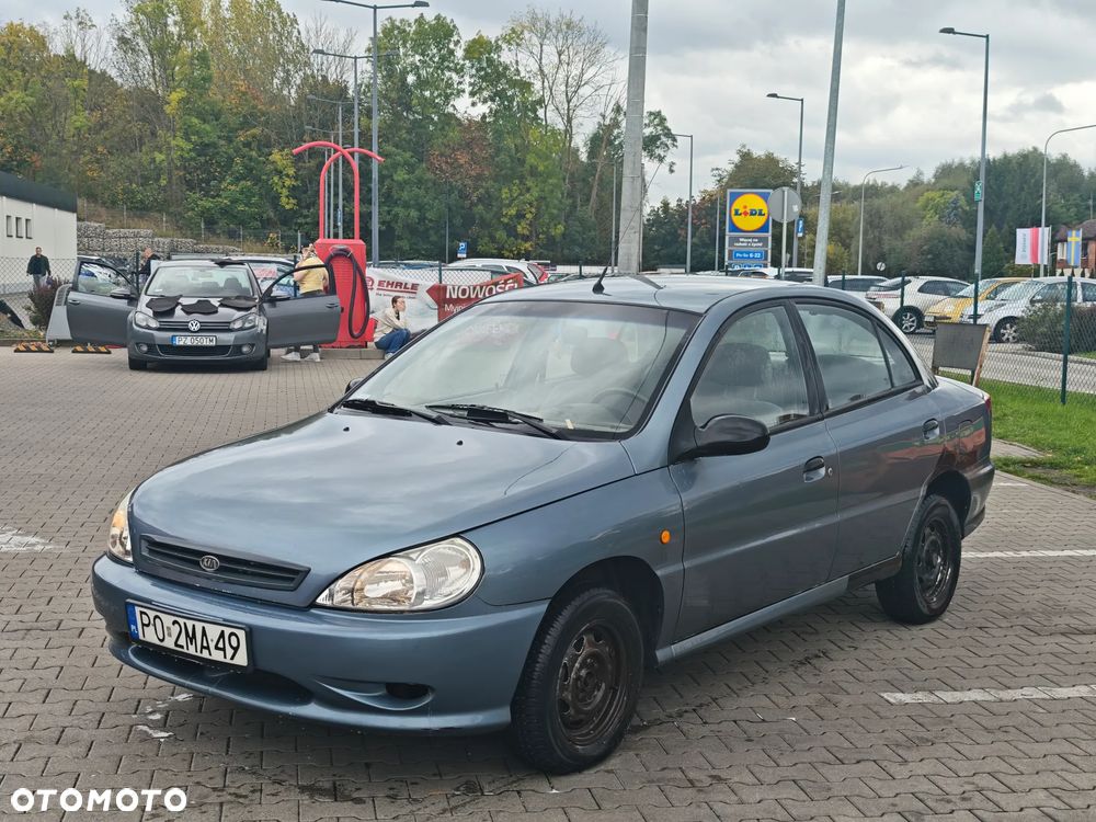 Kia Rio 1.3 RS - 1