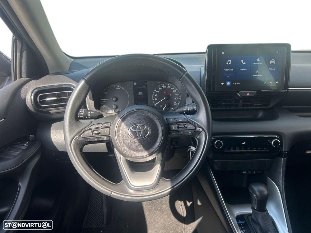 Toyota Yaris - 11