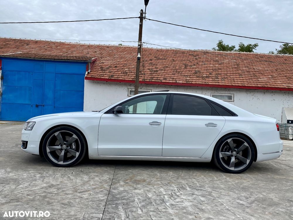 Audi A8 - 6