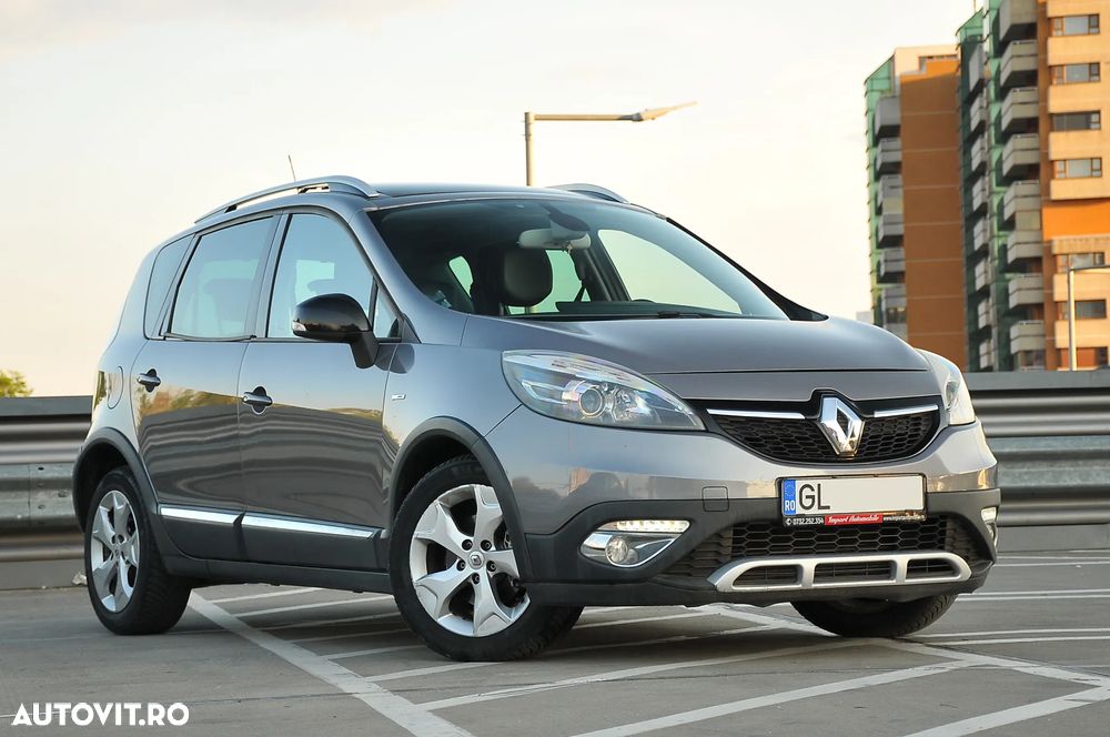 Renault Scenic - 1