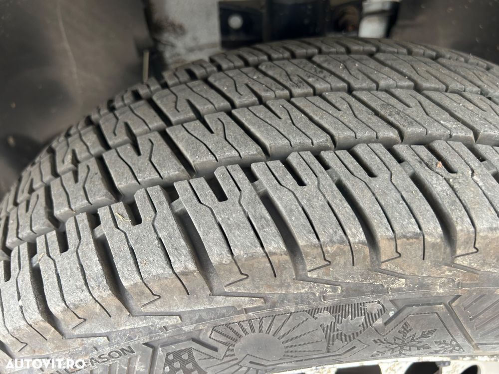 Ford Transit Connect - 13