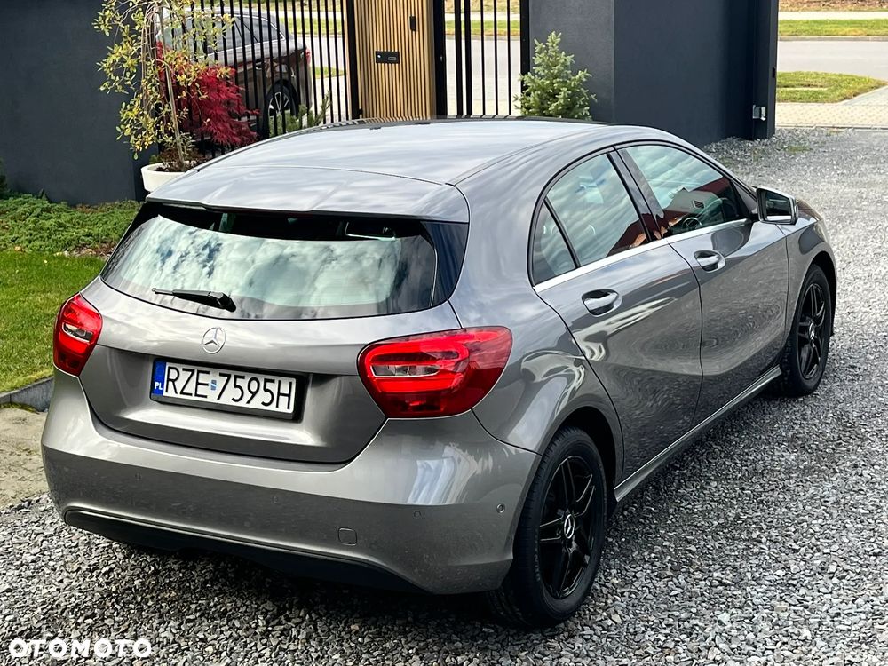 Mercedes-Benz Klasa A 180 BlueEfficiency Edition - 14