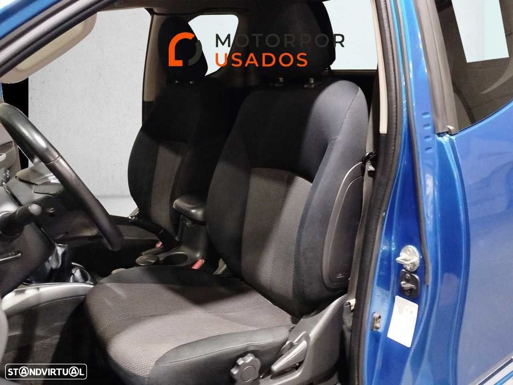 Mitsubishi L200 2.4 DI-D Club Intense Strakar 4WD - 10