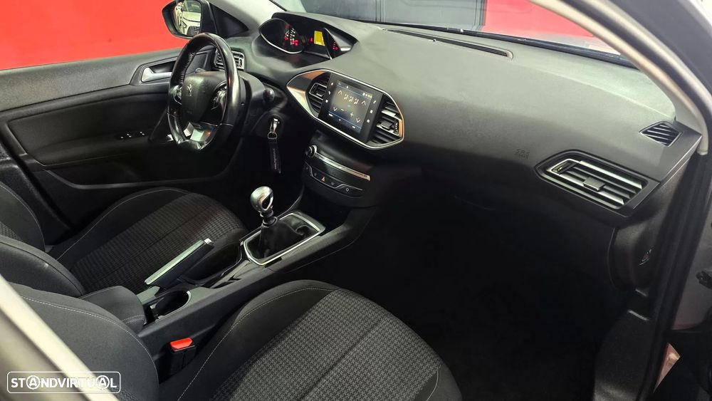 Peugeot 308 SW 1.5 BlueHDi Active J17 - 46