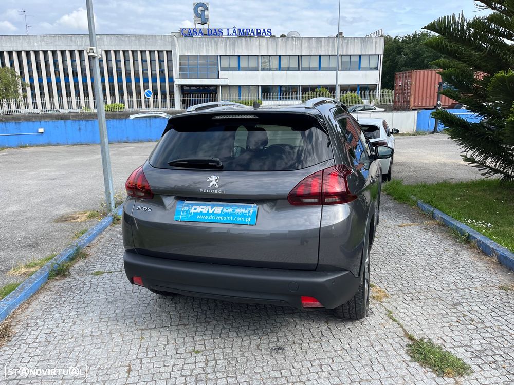 Peugeot 2008 1.5 BlueHDi Signature - 11